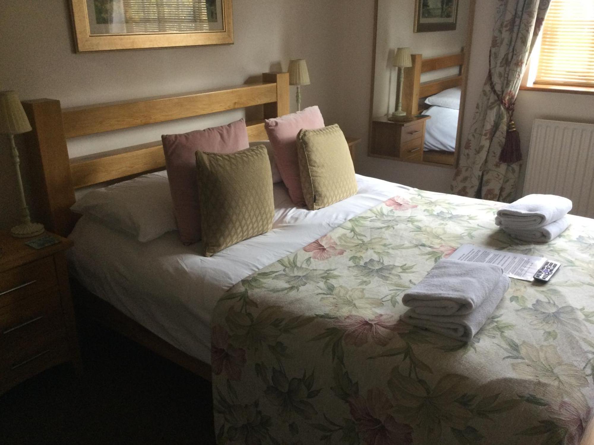 Auplands En-Suite Rooms Лимингтън Екстериор снимка